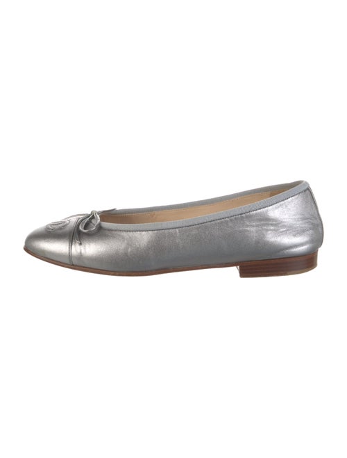 Chanel Interlocking CC Logo Leather Ballet Flats