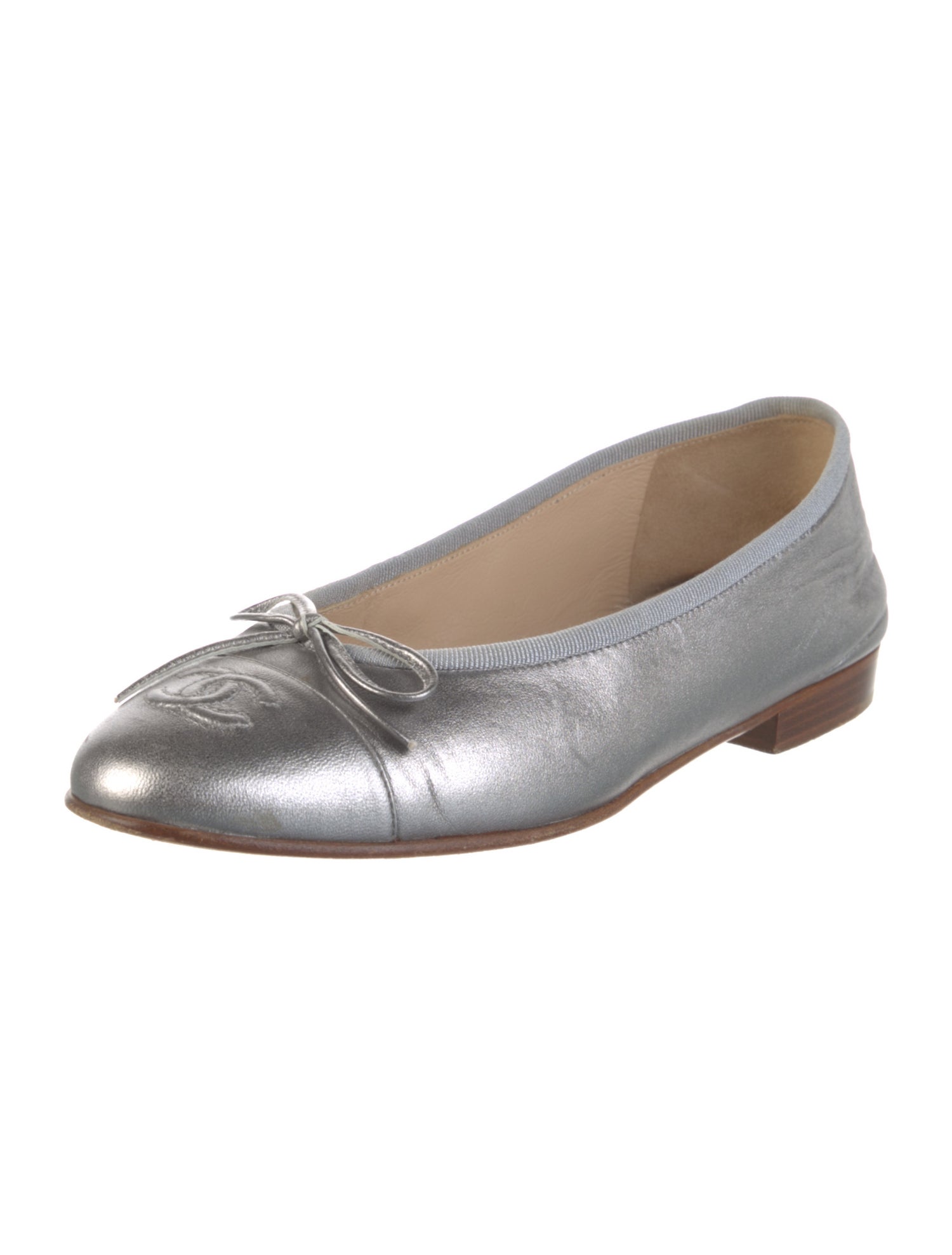 Chanel Interlocking CC Logo Leather Ballet Flats