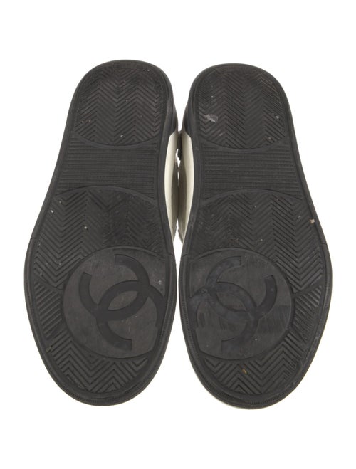 Chanel Interlocking CC Logo Leather Sneakers