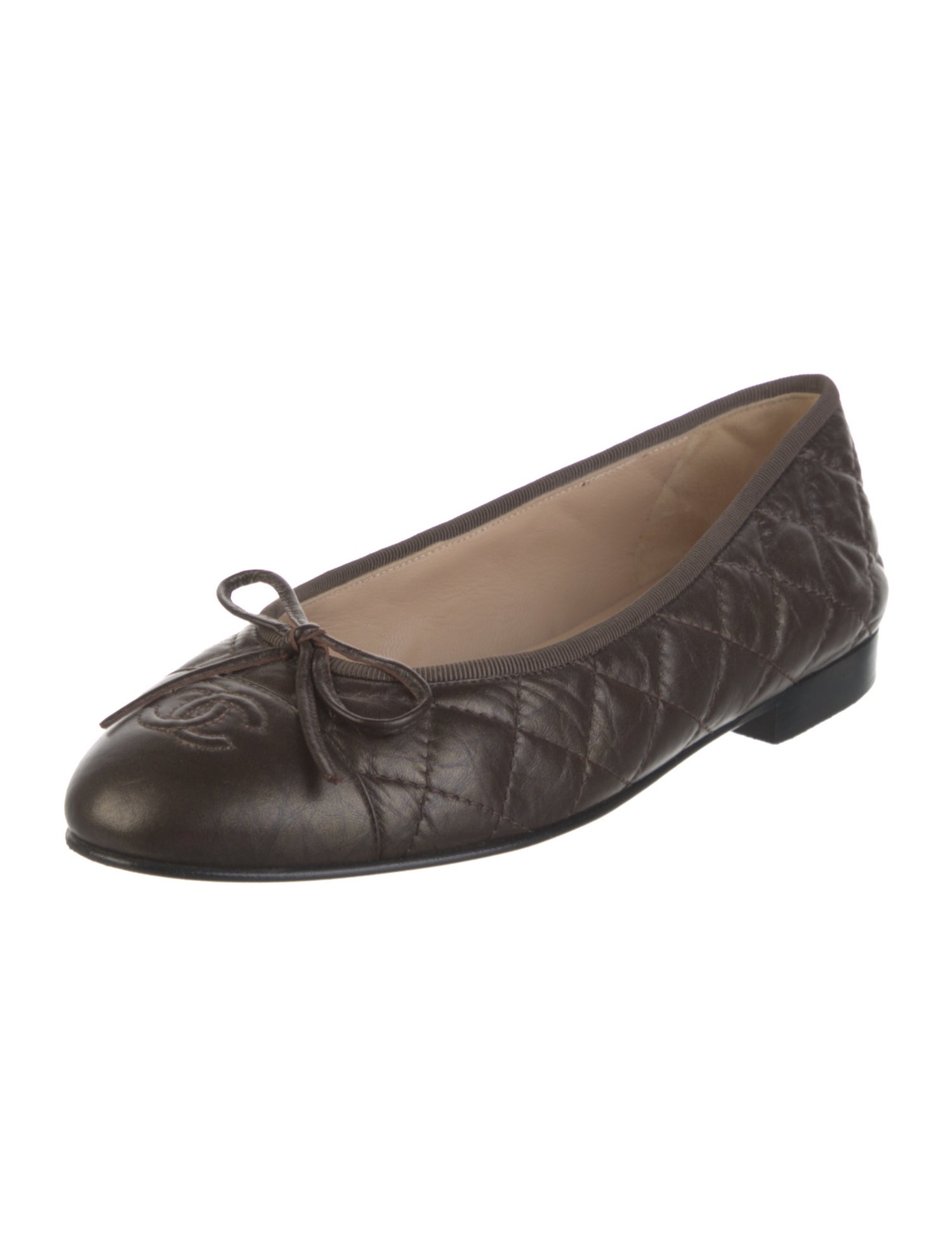 Chanel Interlocking CC Logo Leather Ballet Flats