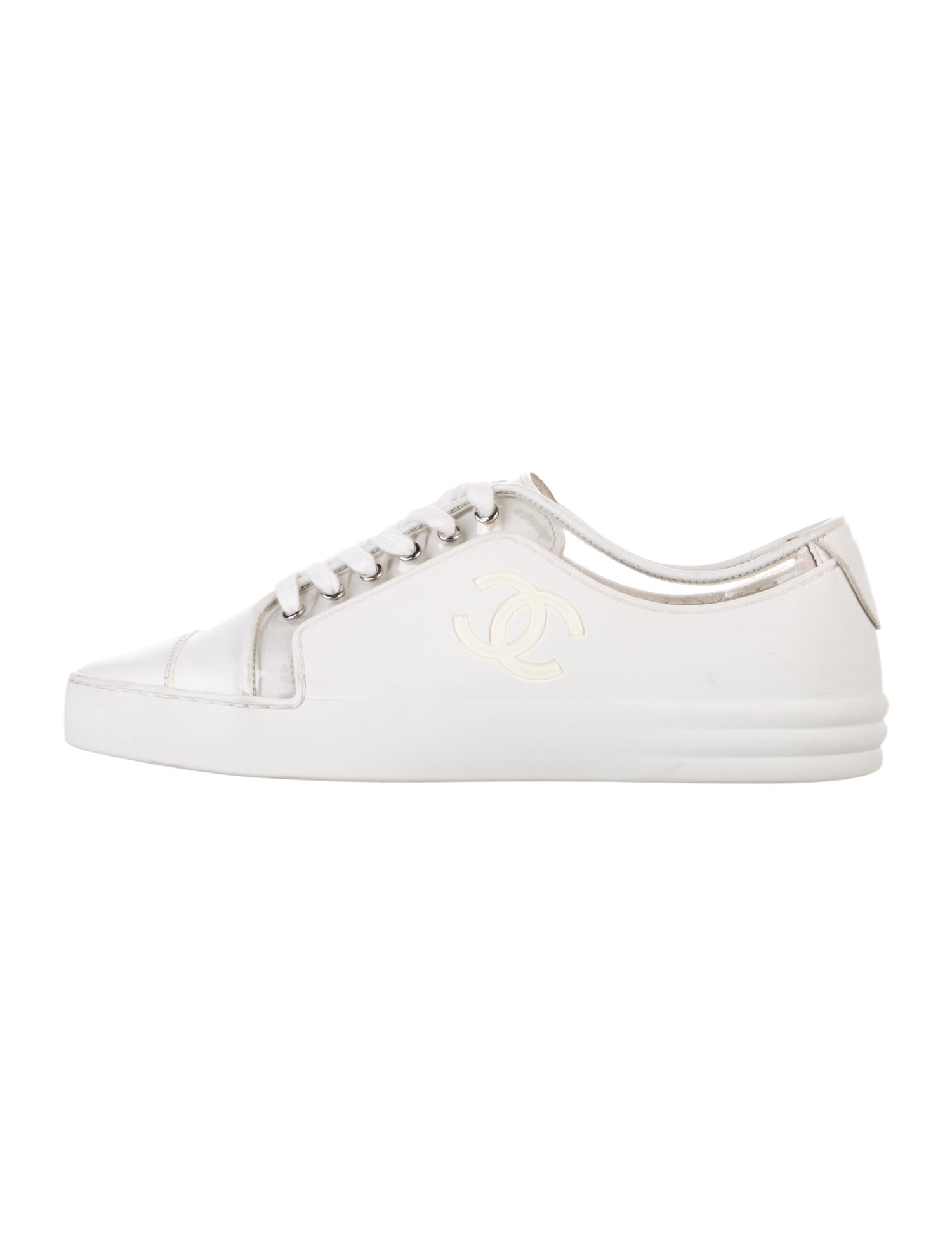 Chanel Interlocking CC Logo Leather Sneakers