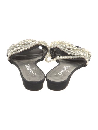 Chanel 2017 Faux Pearl Accents Slides