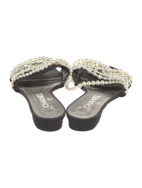 Chanel 2017 Faux Pearl Accents Slides