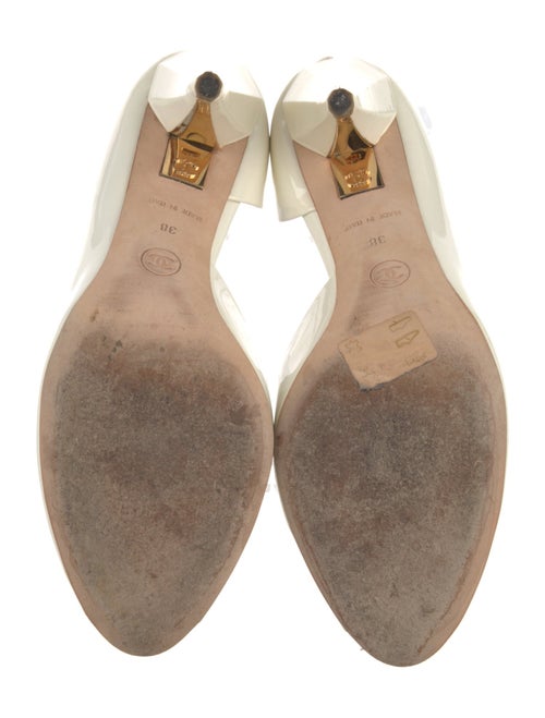 Chanel Interlocking CC Logo Patent Leather D'Orsay Pumps