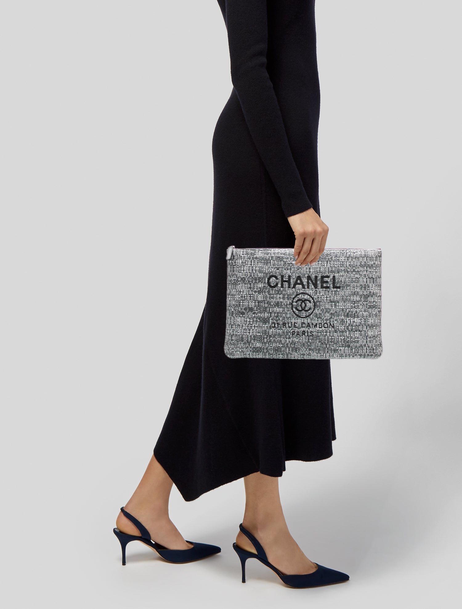 Chanel Tweed Deauville O-Case