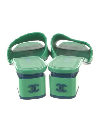 Chanel 2022 Interlocking CC Logo Slides