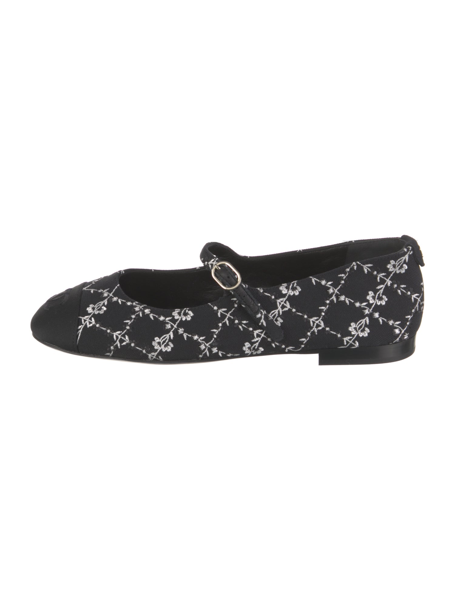 Chanel 2025 Interlocking CC Logo Mary Jane Flats