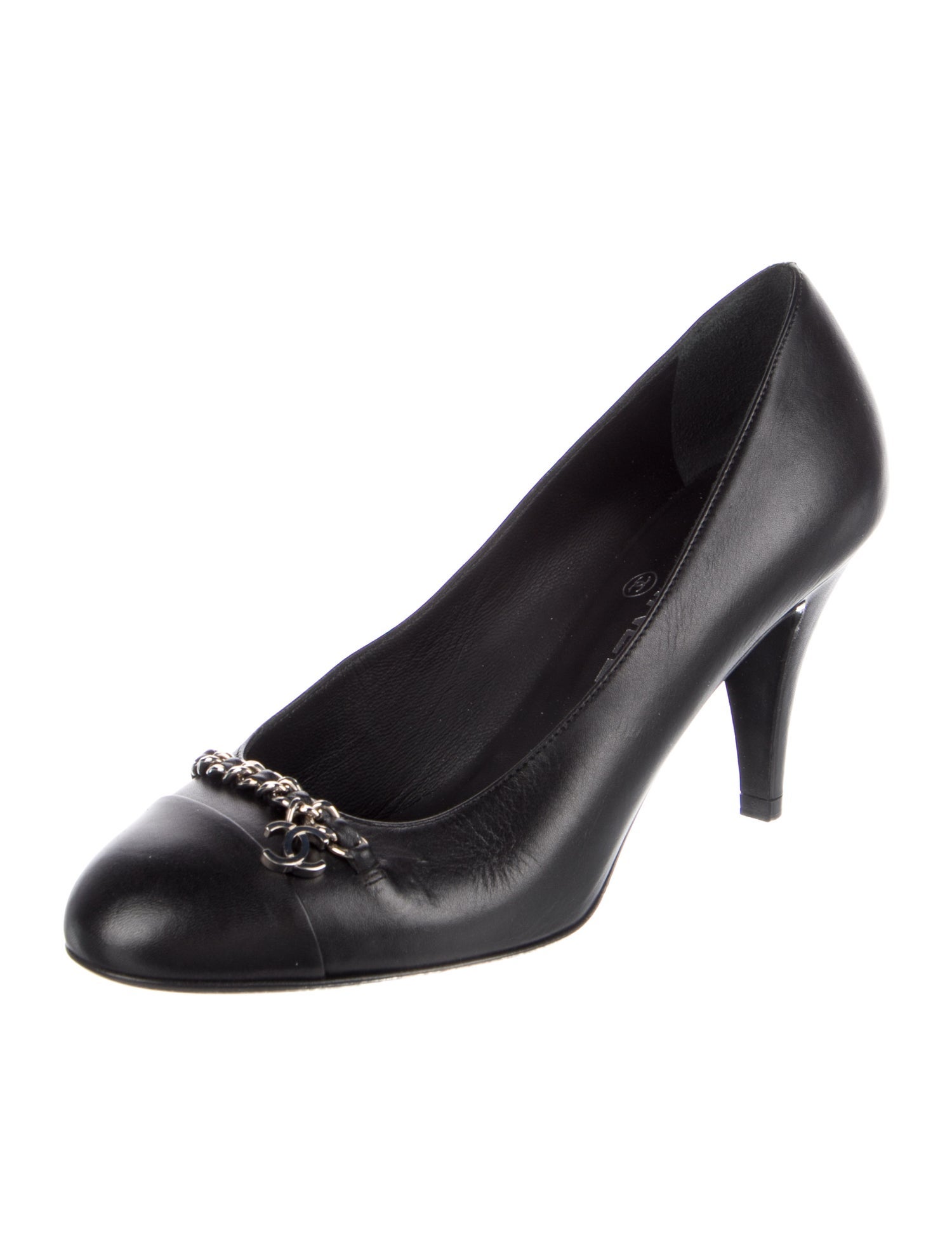 Chanel Interlocking CC Logo Leather Pumps