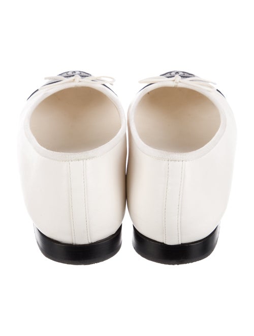 Chanel Interlocking CC Logo Leather Ballet Flats