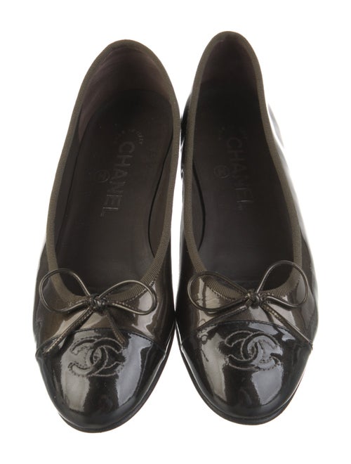 Chanel Interlocking CC Logo Patent Leather Ballet Flats