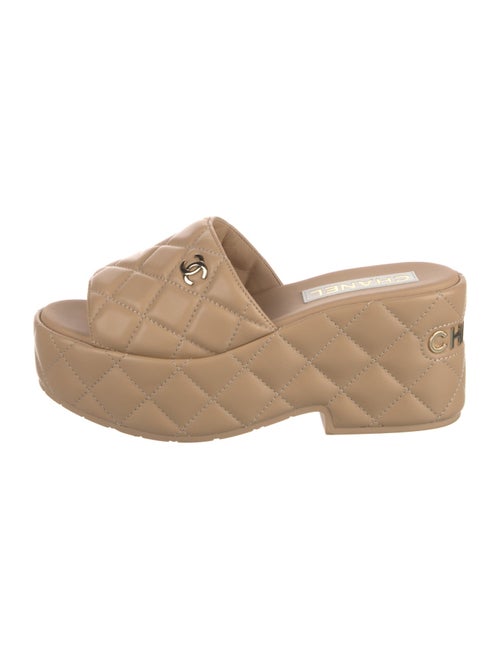 Chanel Interlocking CC Logo Leather Slides