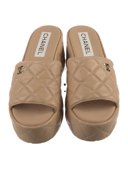 Chanel Interlocking CC Logo Leather Slides