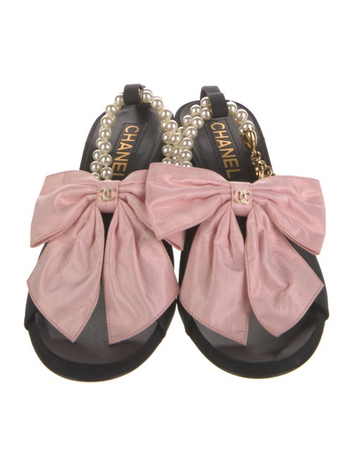 Chanel Interlocking CC Logo Bow Accents Sandals