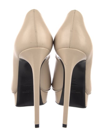 Saint Laurent Leather Pumps