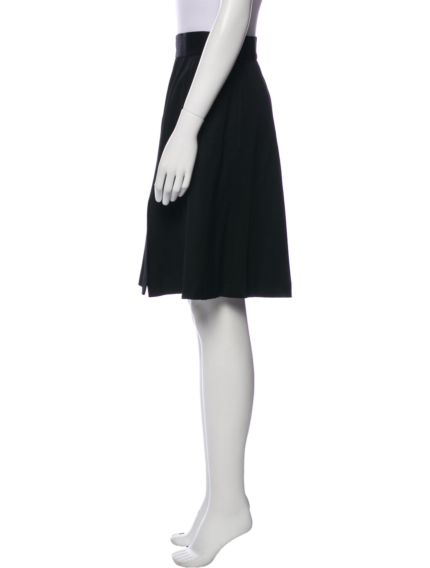 Chanel Vintage Knee-Length Skirt