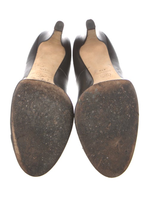 Chanel 2010's Interlocking CC Logo Pumps