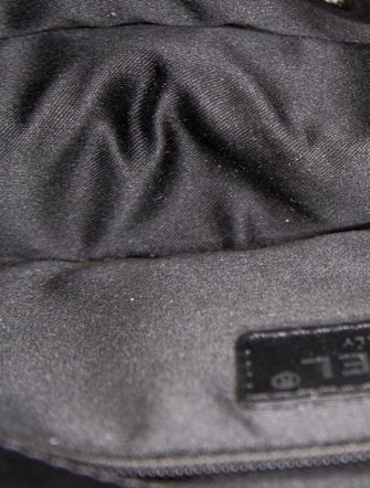 Chanel Ultimate Stitch Wallet On Chain