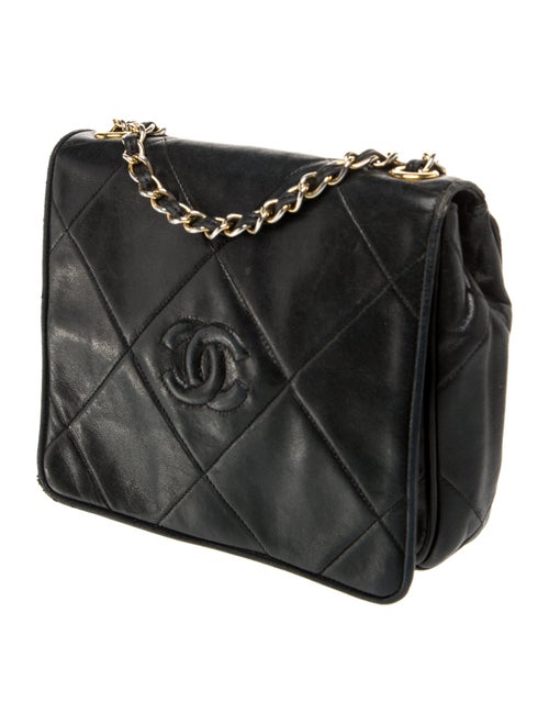 Chanel Diamond Quilt CC Shoulder Bag