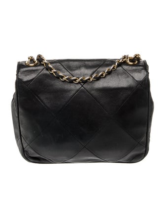 Chanel Diamond Quilt CC Shoulder Bag