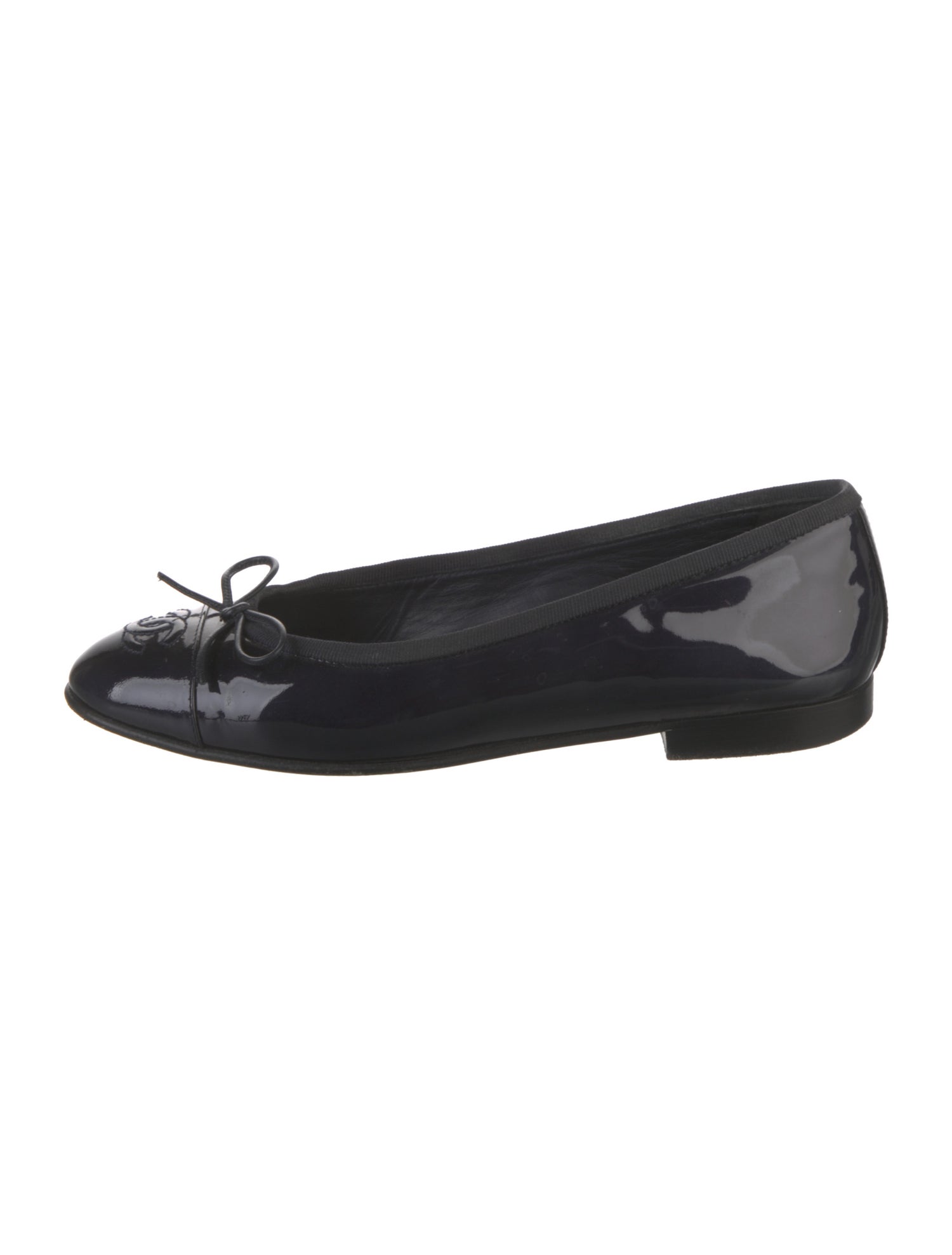 Chanel Interlocking CC Logo Patent Leather Ballet Flats