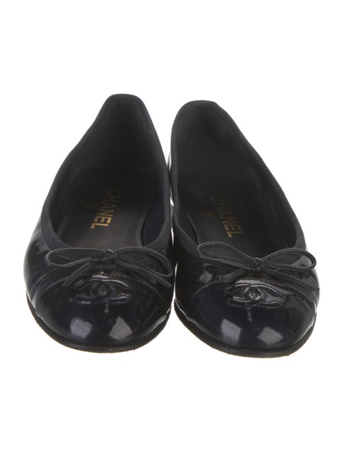 Chanel Interlocking CC Logo Patent Leather Ballet Flats