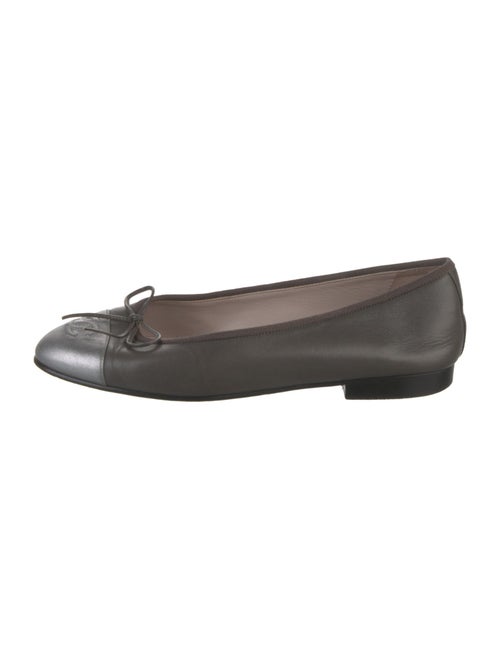 Chanel Interlocking CC Logo Leather Ballet Flats