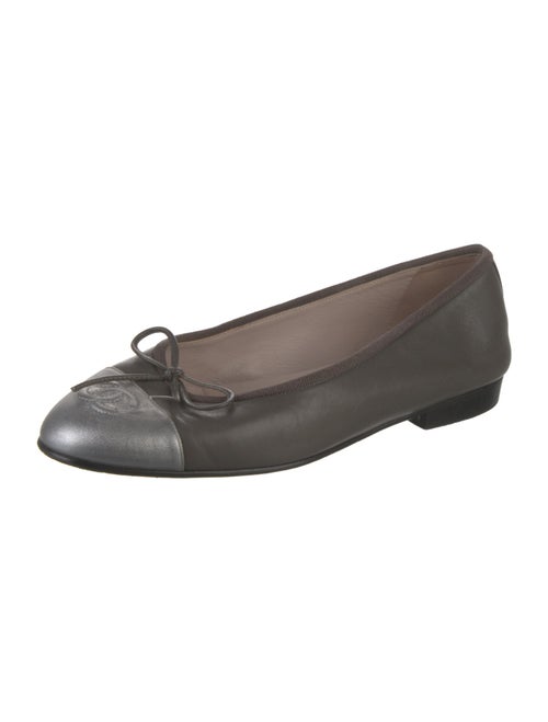 Chanel Interlocking CC Logo Leather Ballet Flats