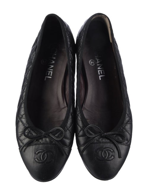 Chanel Interlocking CC Logo Leather Ballet Flats