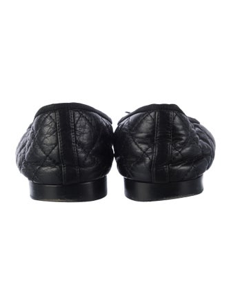 Chanel Interlocking CC Logo Leather Ballet Flats