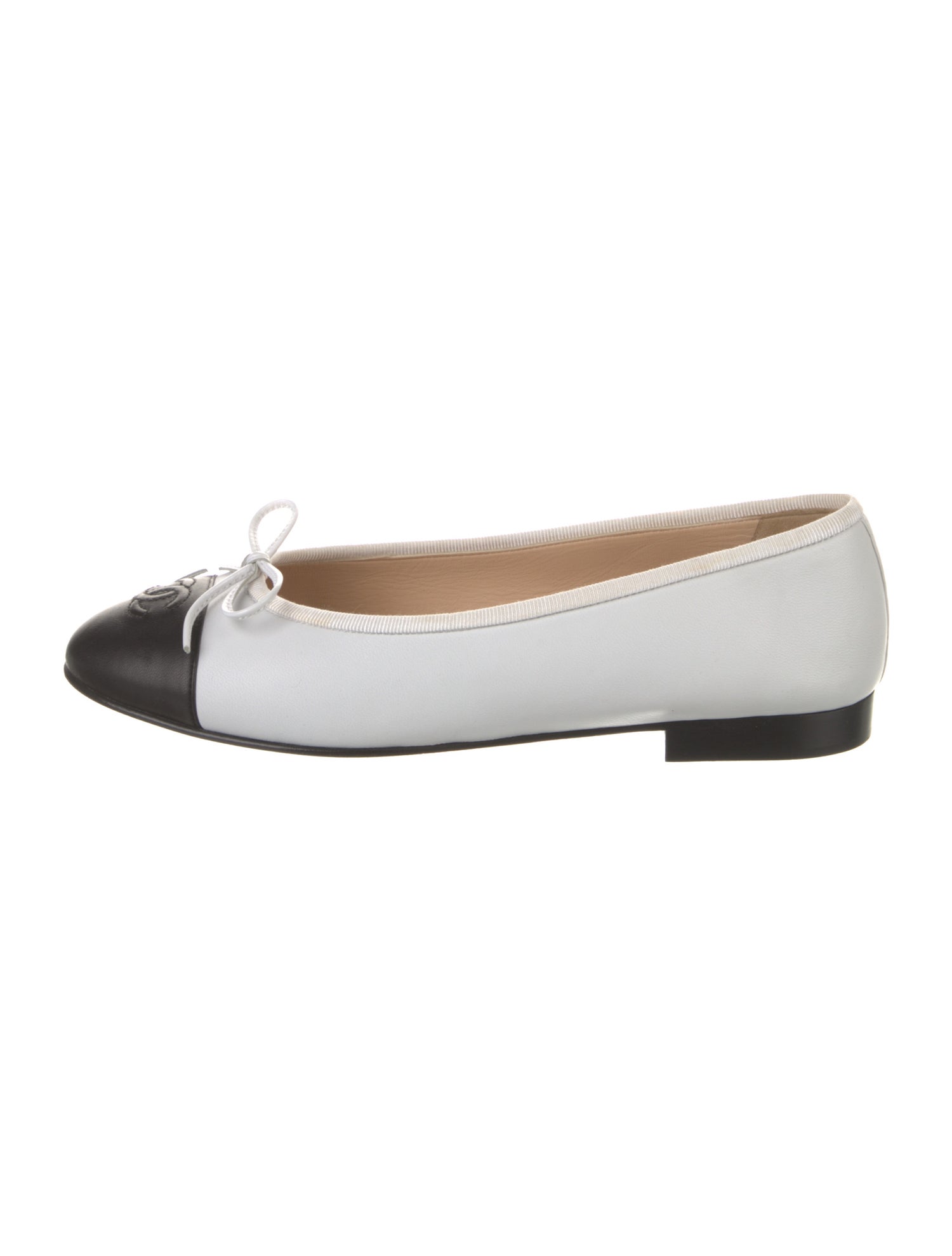 Chanel Interlocking CC Logo Lambskin Ballet Flats