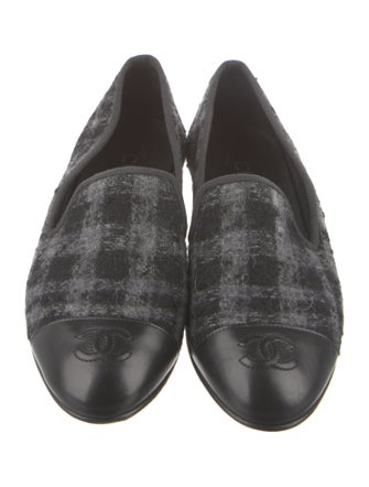 Chanel 2016 Interlocking CC Logo Loafers