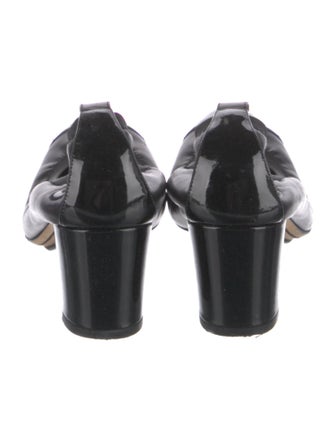 Chanel Interlocking CC Logo Patent Leather Pumps