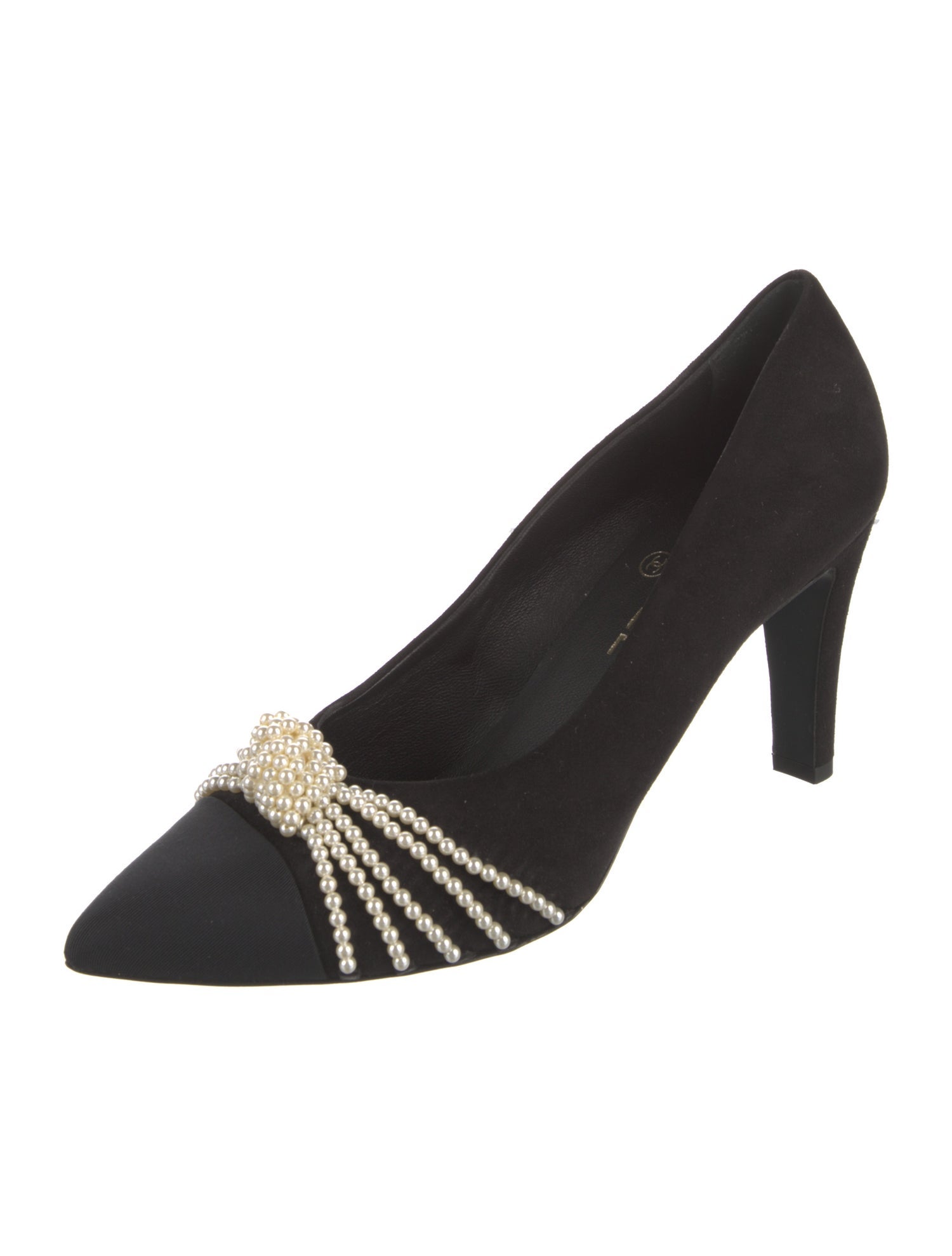 Chanel 2020 Interlocking CC Logo Pumps