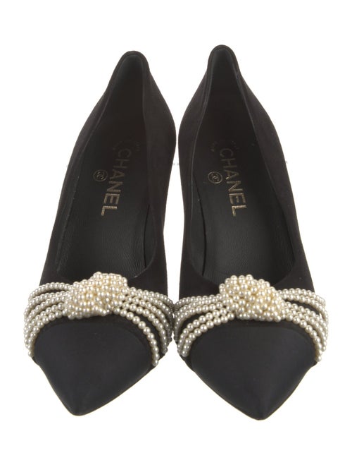 Chanel 2020 Interlocking CC Logo Pumps