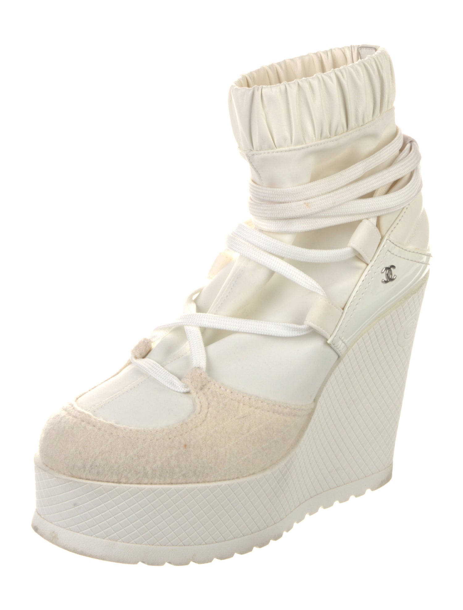 Chanel 2019 Interlocking CC Logo Lace-Up Boots