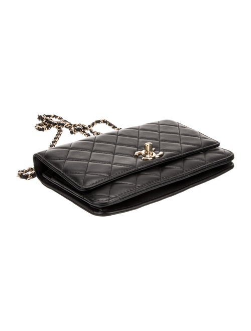 Chanel Trendy CC Wallet On Chain