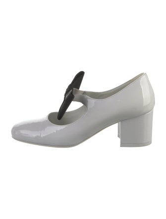 Chanel 2024 Interlocking CC Logo Pumps