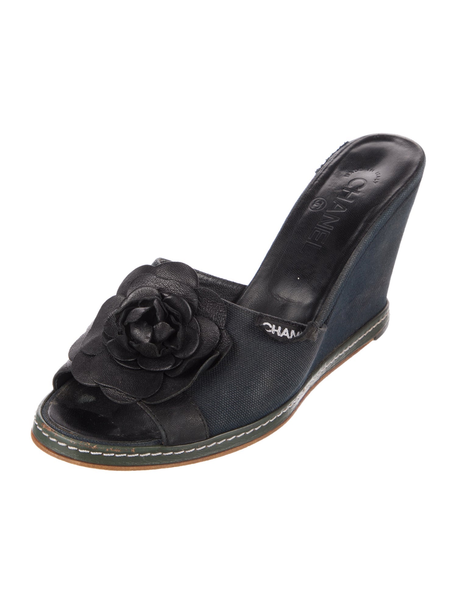 Chanel Interlocking CC Logo Canvas Slides