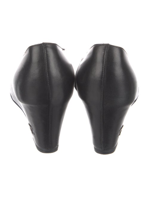 Chanel Interlocking CC Logo Leather Pumps