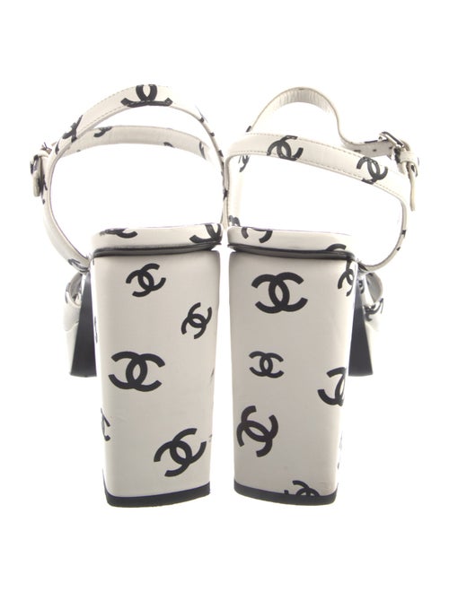 Chanel Interlocking CC Logo Leather Slingback Pumps