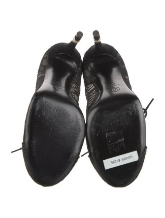 Chanel 2015 Interlocking CC Logo Pumps