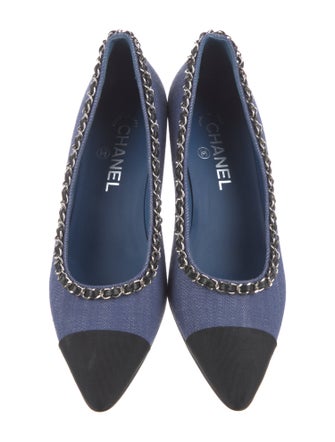 Chanel 2020 Interlocking CC Logo Pumps