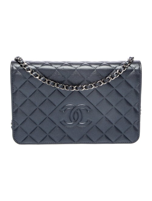 Chanel Diamond CC Wallet On Chain
