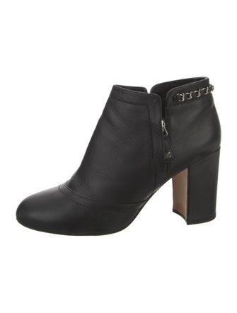 Chanel 2014 Interlocking CC Logo