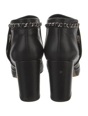 Chanel 2014 Interlocking CC Logo