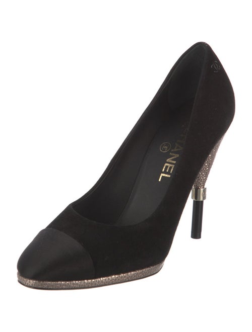 Chanel Interlocking CC Logo Suede Pumps