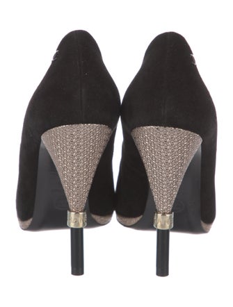 Chanel Interlocking CC Logo Suede Pumps