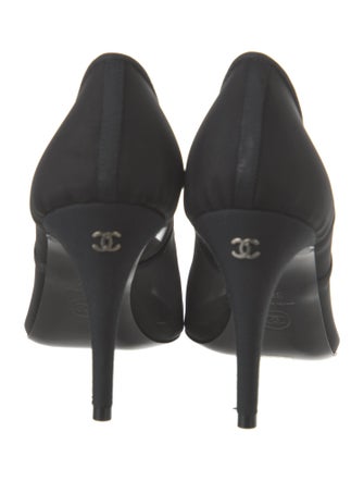 Chanel 2019 Camellia Accent Pumps