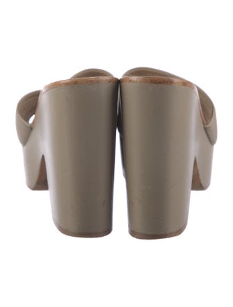 Chanel 2012 Interlocking CC Logo Slides