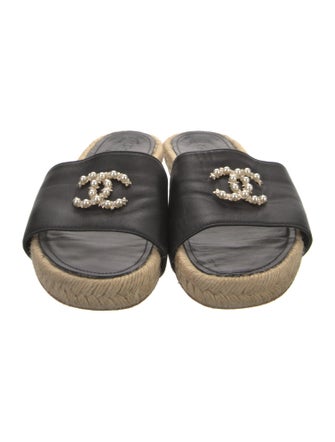 Chanel 2018 Interlocking CC Logo Espadrilles